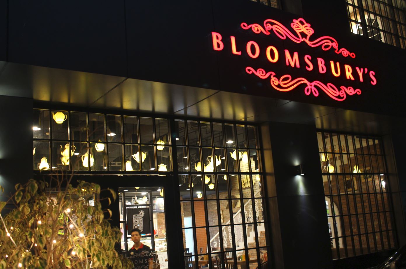 Bloomsbury's cafe in Kochi India designed by DZ Design